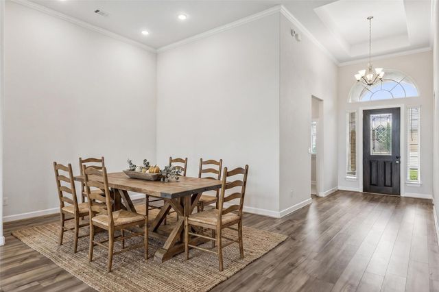 298 Wild Pecan LOOP, Buda, TX 78610