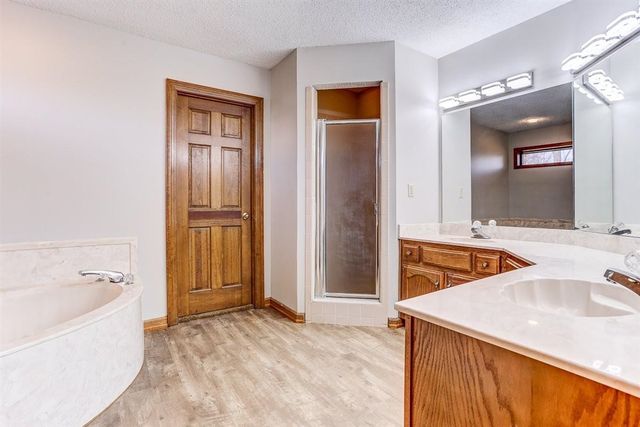 3915 OAK RD, Bartlett, TN 38135