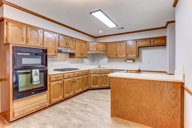 3915 OAK RD, Bartlett, TN 38135