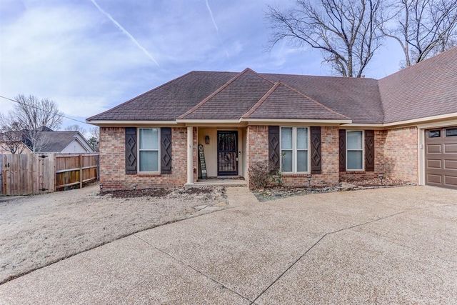 3915 OAK RD, Bartlett, TN 38135
