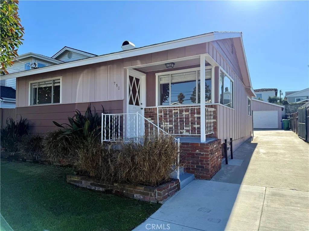 750 27th Street, Manhattan Beach, CA 90266
