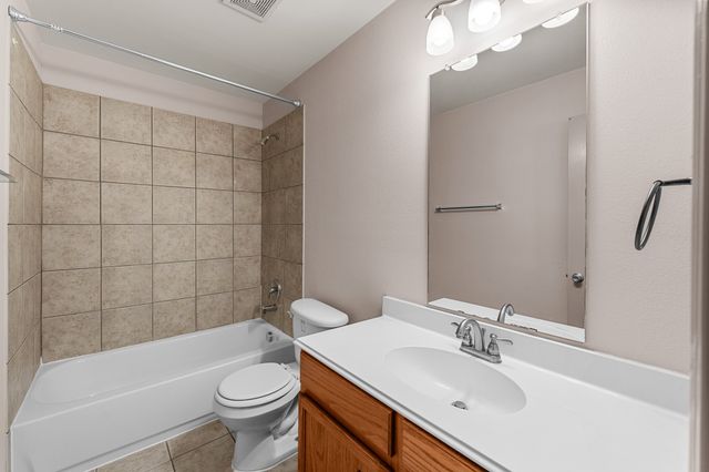 12626 Bay Avenue, Euless, TX 76040