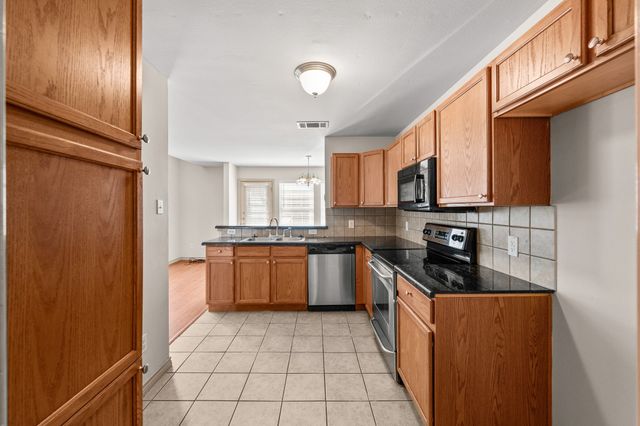 12626 Bay Avenue, Euless, TX 76040