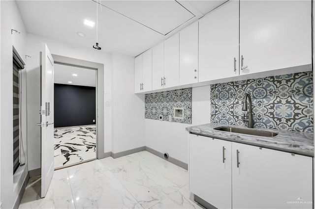 3317 Kent Lane, Mcallen, TX 78503