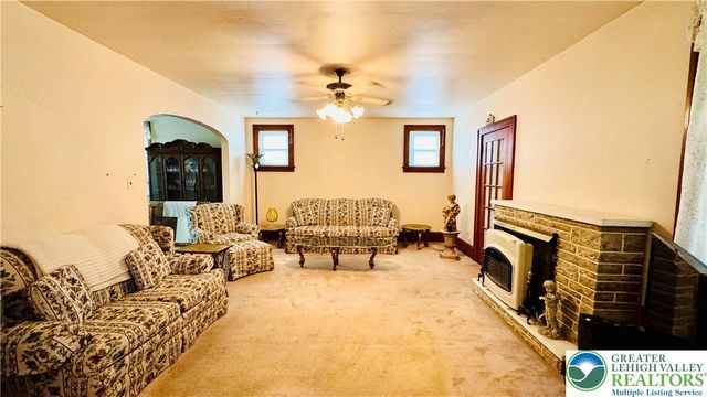 820 Philadelphia Road, Easton, PA 18042