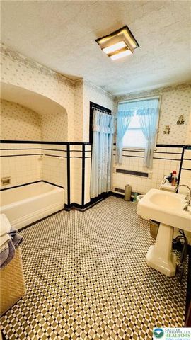 820 Philadelphia Road, Easton, PA 18042