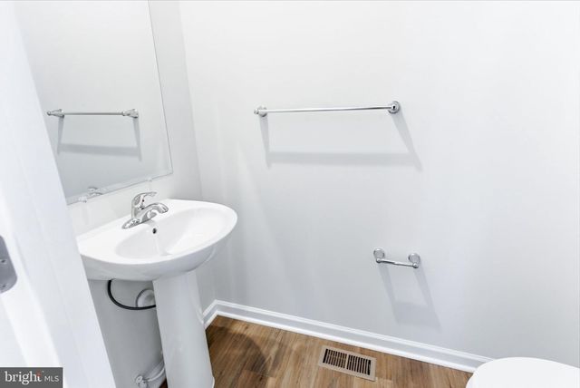 201 MONTEITH DR, Winchester, VA 22601