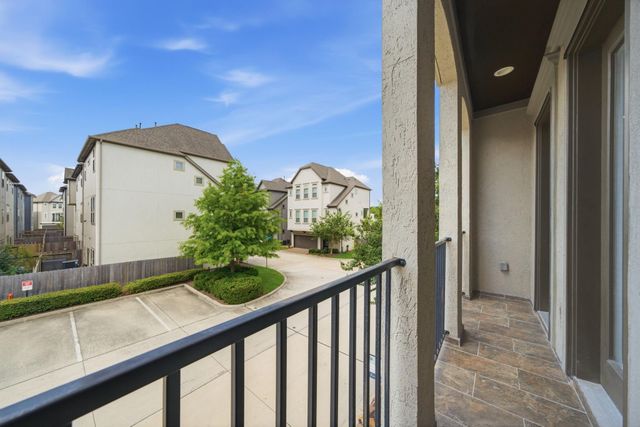 10616 Centre Shadows Drive, Houston, TX 77043