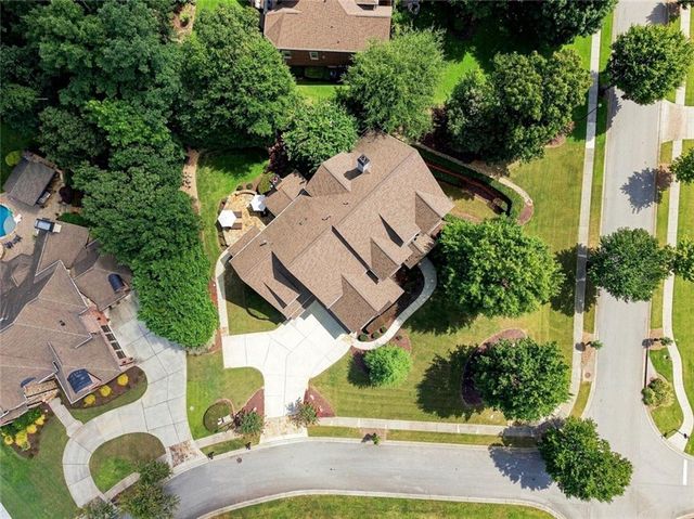 2202 Crimson King Drive, Braselton, GA 30517