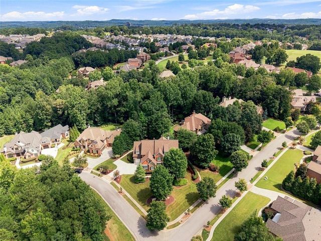 2202 Crimson King Drive, Braselton, GA 30517