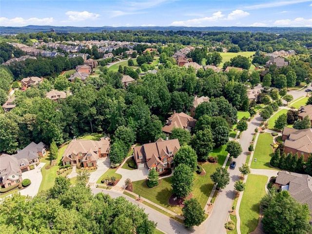 2202 Crimson King Drive, Braselton, GA 30517