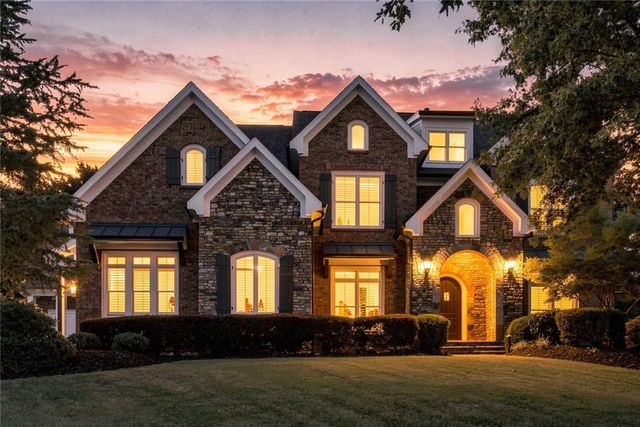 2202 Crimson King Drive, Braselton, GA 30517