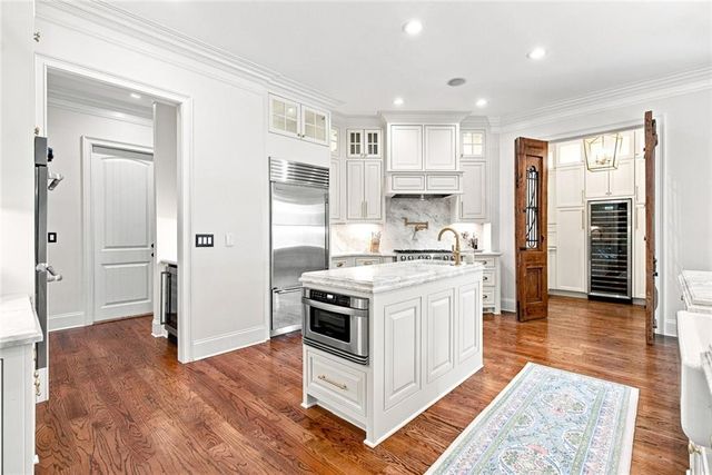 2202 Crimson King Drive, Braselton, GA 30517