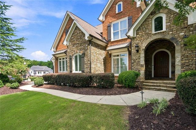 2202 Crimson King Drive, Braselton, GA 30517