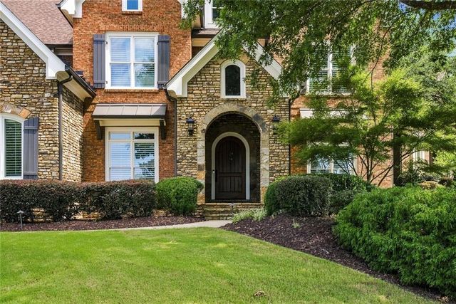 2202 Crimson King Drive, Braselton, GA 30517
