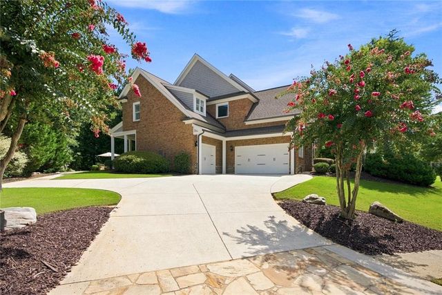 2202 Crimson King Drive, Braselton, GA 30517