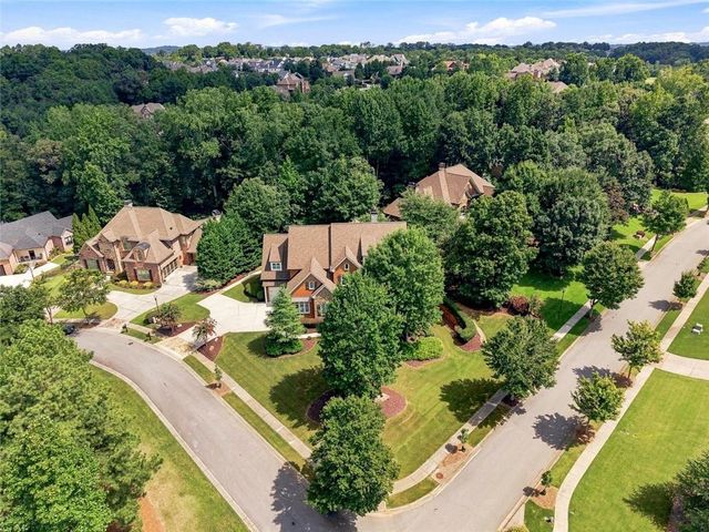 2202 Crimson King Drive, Braselton, GA 30517