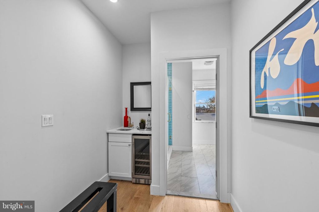 Image 20 of property listing at 806 DUDLEY ST, Philadelphia, PA 19148