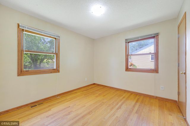 1066 Beatrice Street, Eagan, MN 55121