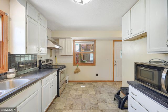1066 Beatrice Street, Eagan, MN 55121
