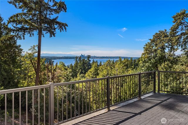 8430 SE 53rd Place, Mercer Island, WA 98040