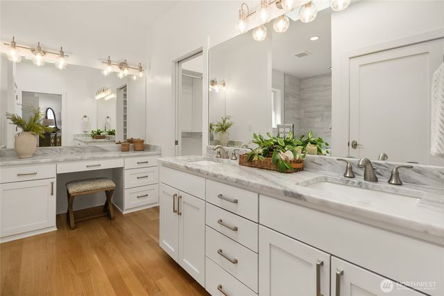 8430 SE 53rd Place, Mercer Island, WA 98040