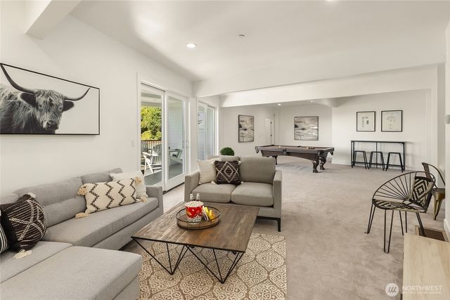 8430 SE 53rd Place, Mercer Island, WA 98040