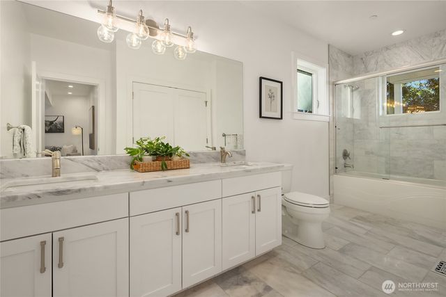 8430 SE 53rd Place, Mercer Island, WA 98040