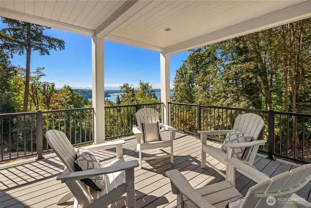 8430 SE 53rd Place, Mercer Island, WA 98040