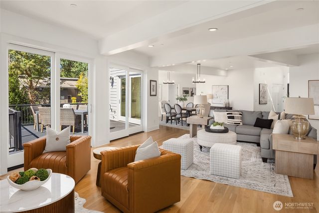 8430 SE 53rd Place, Mercer Island, WA 98040