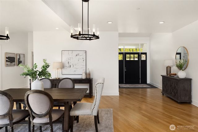 8430 SE 53rd Place, Mercer Island, WA 98040