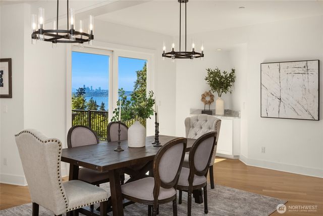 8430 SE 53rd Place, Mercer Island, WA 98040