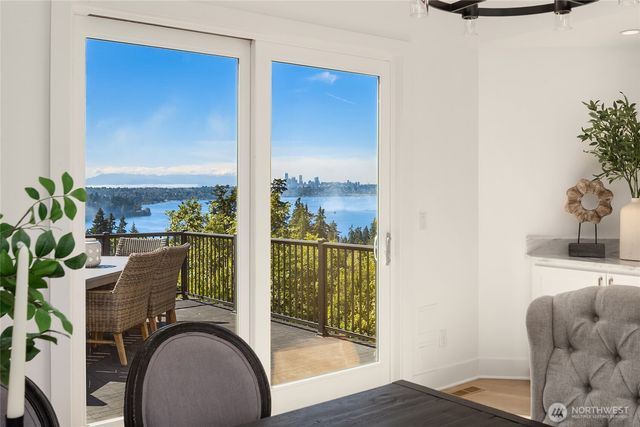 8430 SE 53rd Place, Mercer Island, WA 98040