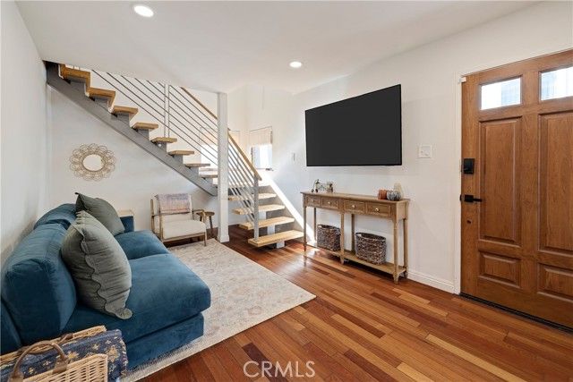 540 5th Place, Manhattan Beach, CA 90266