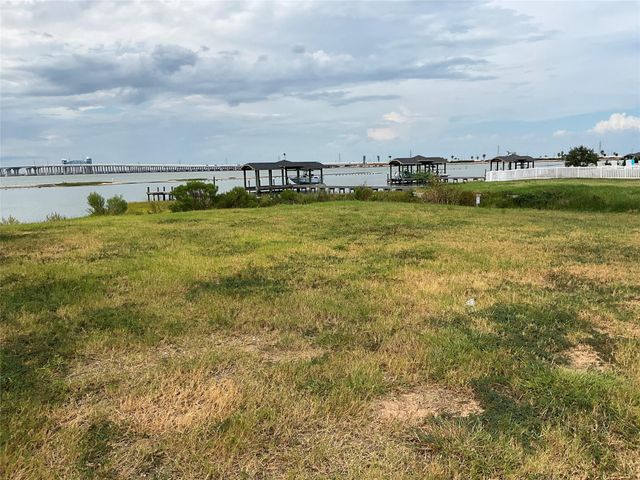 9502 Vista Bella, Galveston, TX 77554