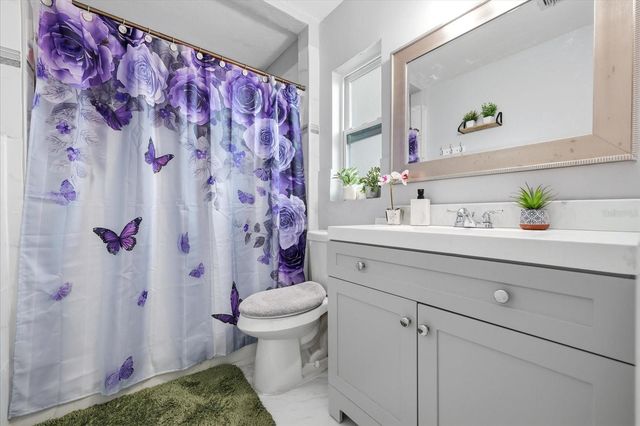 1009 S 70TH STREET, Tampa, FL 33619