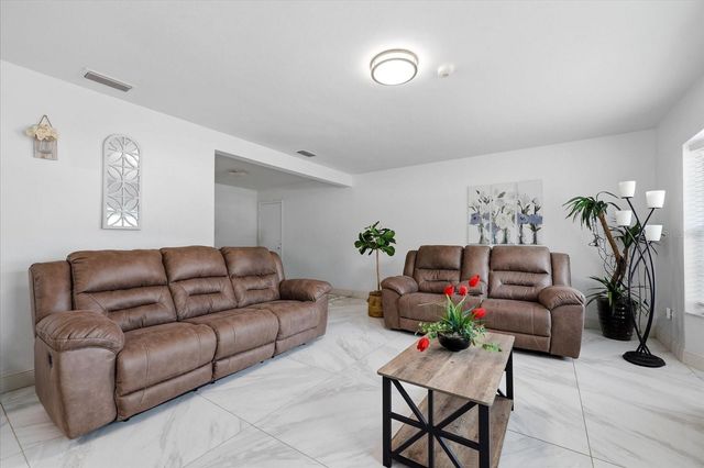 1009 S 70TH STREET, Tampa, FL 33619