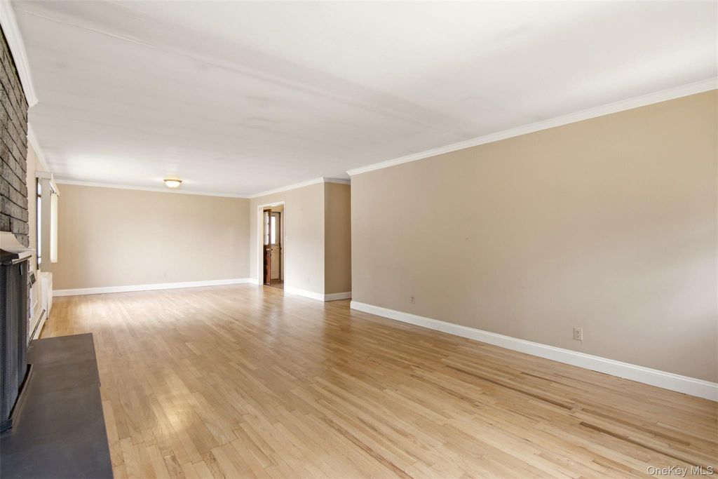 439 9th Street, West Babylon, NY 11704 — photo 5