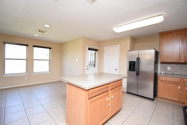 11215 Overland Trail Dr, Richmond, TX 77406