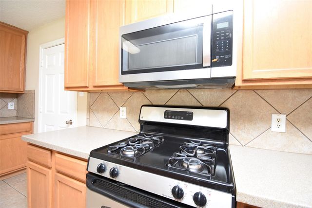 11215 Overland Trail Dr, Richmond, TX 77406