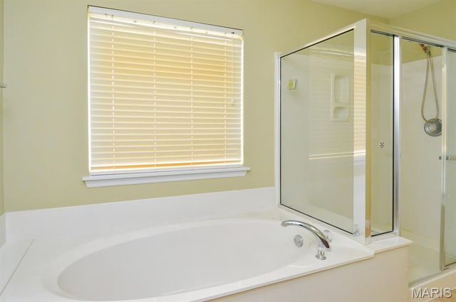 6838 Hampshire Court, Maryville, IL 62062