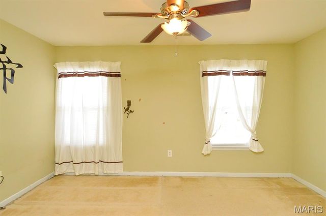 6838 Hampshire Court, Maryville, IL 62062