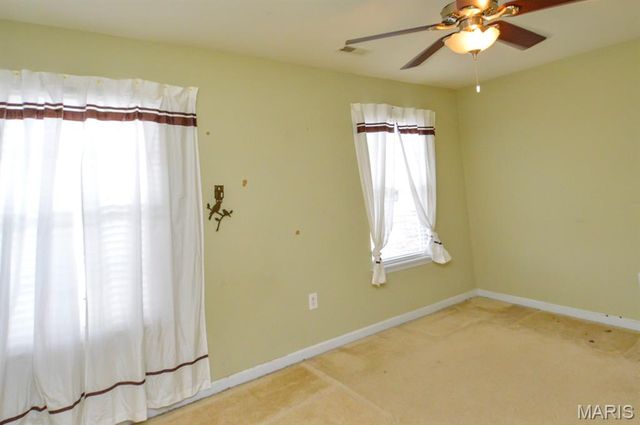 6838 Hampshire Court, Maryville, IL 62062