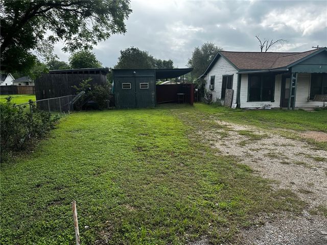 705 Mesquite Street, Bryan, TX 77803