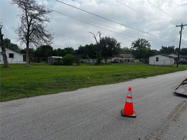 705 Mesquite Street, Bryan, TX 77803