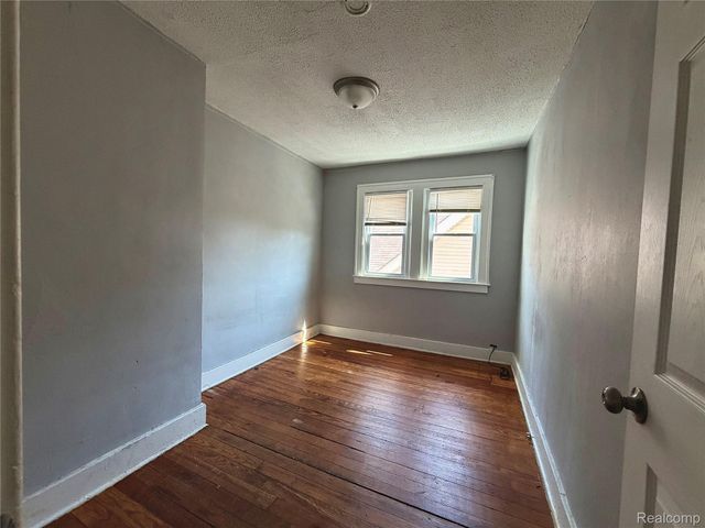 15830 Woodingham Drive, Detroit, MI 48238