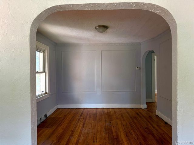 15830 Woodingham Drive, Detroit, MI 48238