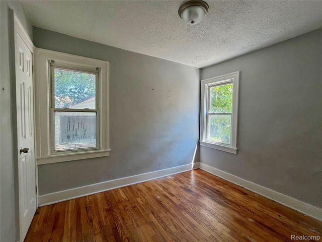 15830 Woodingham Drive, Detroit, MI 48238