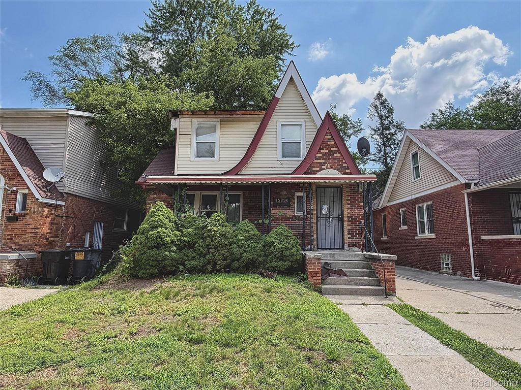 15830 Woodingham Drive, Detroit, MI 48238