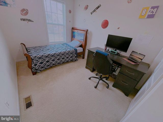 43141 WHELPLEHILL TER, Ashburn, VA 20148